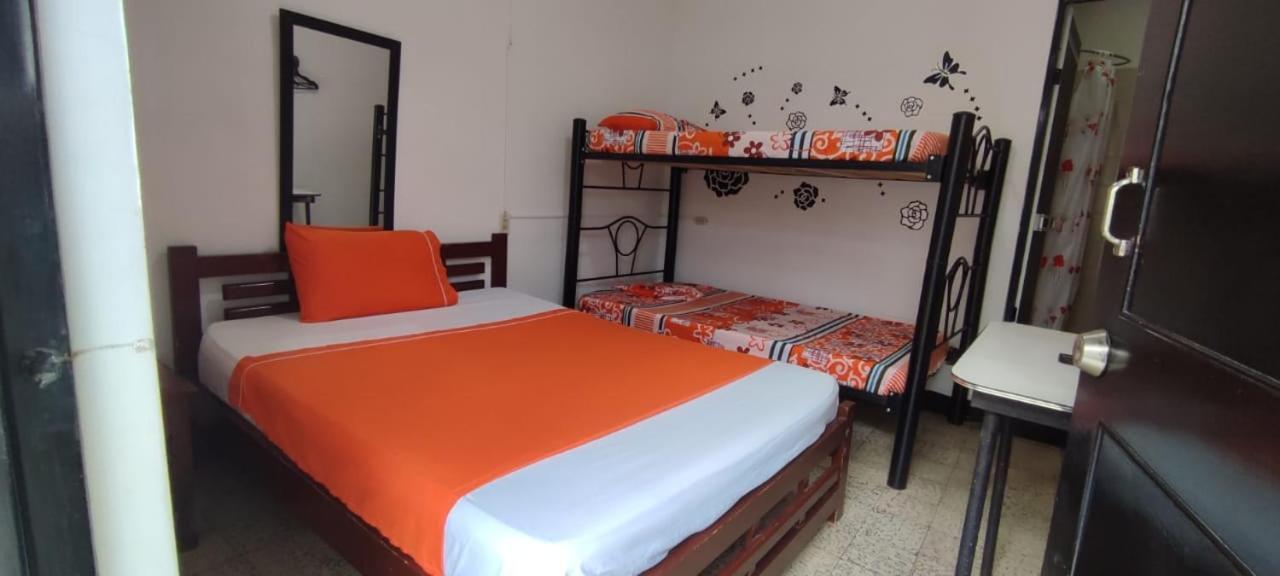 Hotel Nuevo Astoria نيفا المظهر الخارجي الصورة